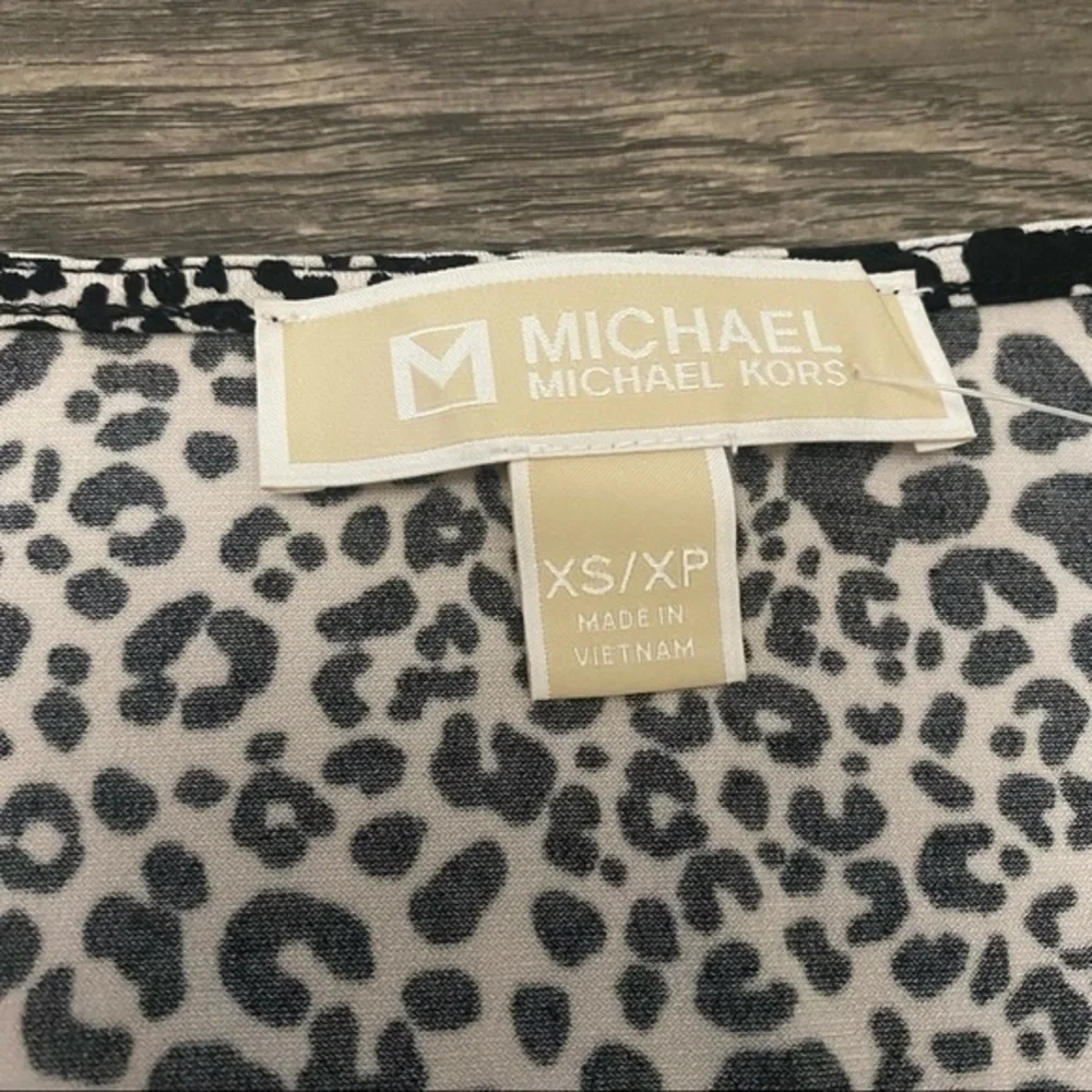Michael Michael Kors Animal Print Wrap Blouse - Picture 4 of 5